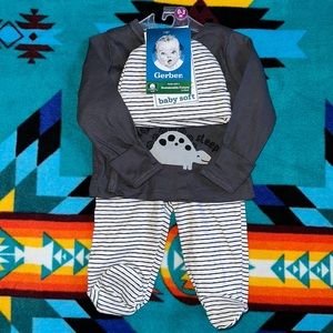 3 piece dinosaur set 0-3 months